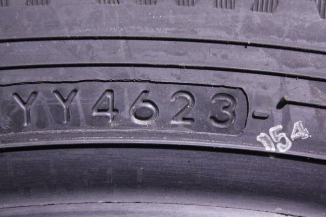 Yokohama BluEarth AE51 215/55 R17 94W