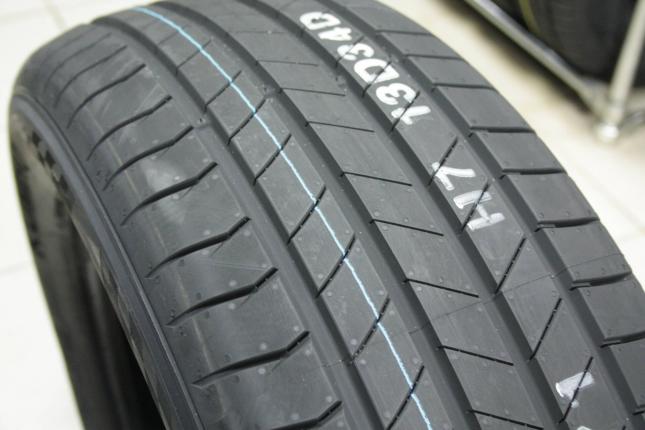 Kumho Ecsta PS71  215/60 R17 96H