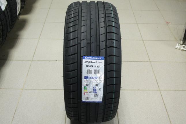 Triangle EffeXSport TH202 225/40 R18 92Y