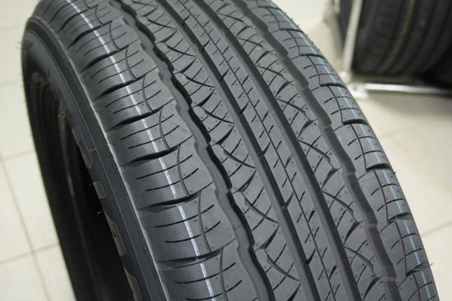 Triangle TR259  225/60 R18 104W