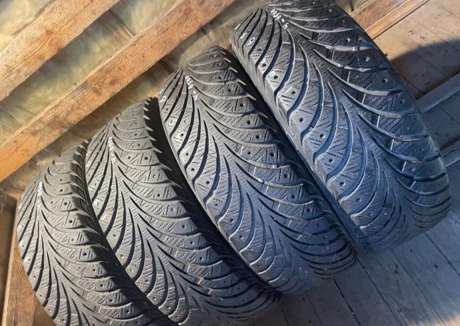 Goodyear UltraGrip Extreme 195/65 R15