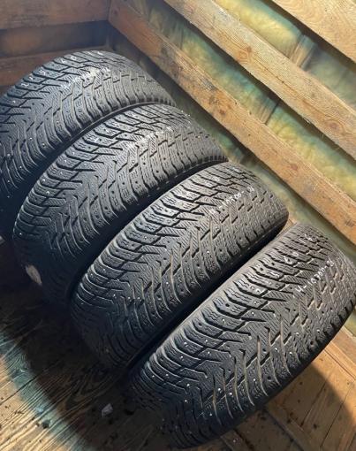 Nokian Tyres Hakkapeliitta 8 215/60 R16