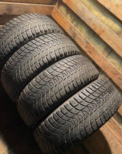 Michelin X-Ice North 3 215/60 R16