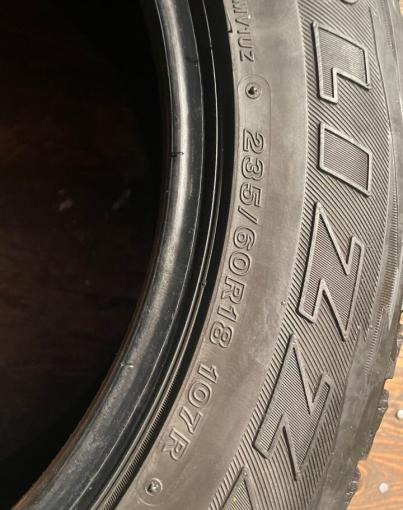 Bridgestone Blizzak DM-V1 235/60 R18