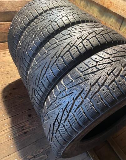 Nokian Tyres Hakkapeliitta 7 SUV 235/65 R17