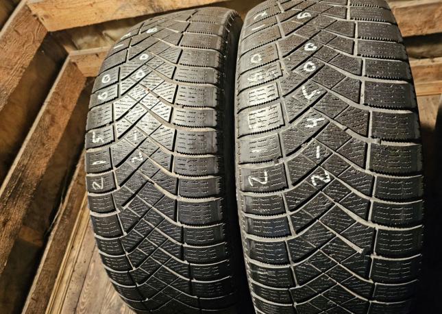 Pirelli Ice Zero FR 215/60 R17