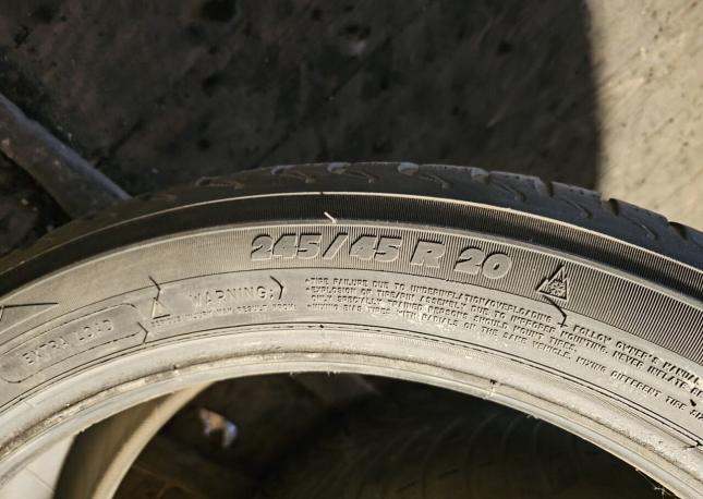 Michelin Latitude Alpin LA2 245/45 R20