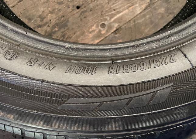 Maxxis Bravo HP-M3 225/60 R18