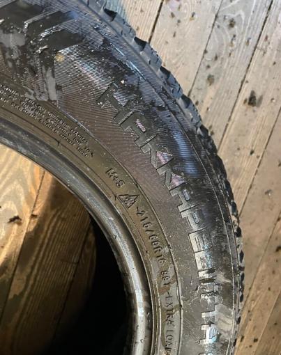 Nokian Tyres Hakkapeliitta 8 215/60 R16