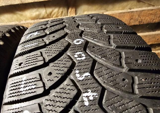 Bridgestone Blizzak Spike-01 265/65 R17