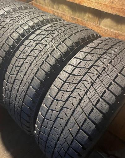 Bridgestone Blizzak DM-V1 245/55 R19