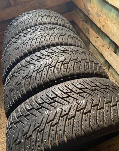 Nokian Tyres Hakkapeliitta 8 215/60 R16