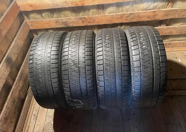 Pirelli Ice Asimmetrico 225/55 R17