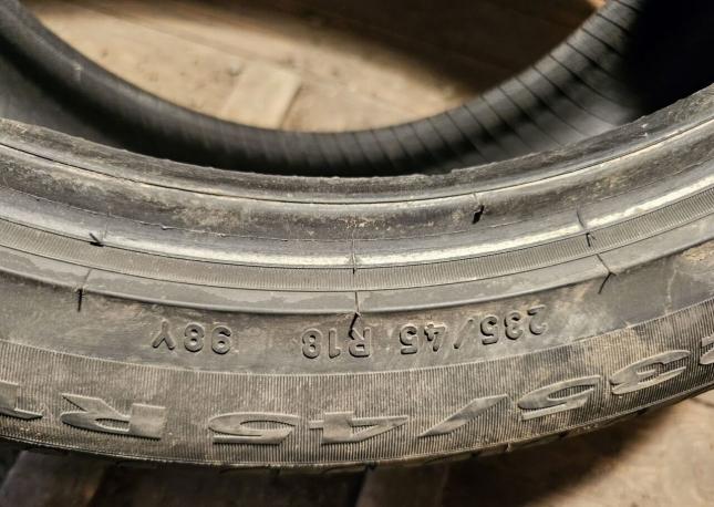 Pirelli Cinturato P7 235/45 R18 19