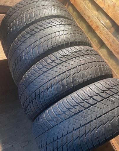 Bridgestone Blizzak LM-001 285/45 R21