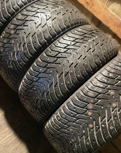 Nokian Tyres Hakkapeliitta 8 215/55 R17