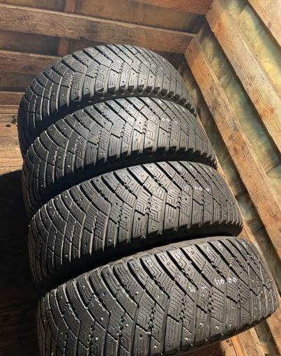 Goodyear Ultragrip Ice Arctic 225/65 R17