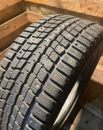 Dunlop SP Winter Ice 01 205/55 R16