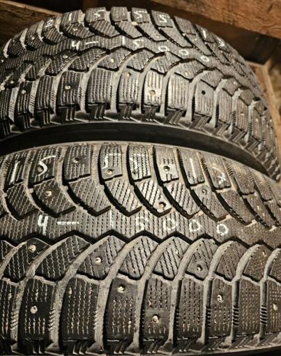 Bridgestone Blizzak Spike-01 215/55 R17