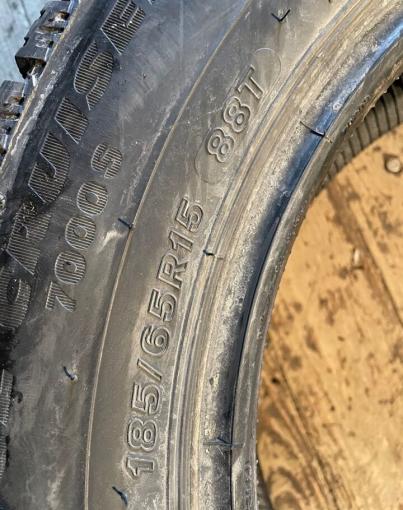 Bridgestone Ice Cruiser 7000S 185/65 R15