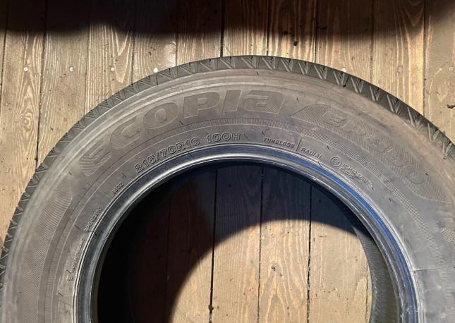 Bridgestone Ecopia EP850 215/70 R16