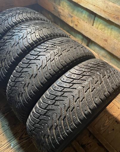 Nokian Tyres Hakkapeliitta 8 215/60 R16