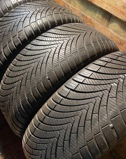 Kumho Solus 4S HA32 SUV 255/55 R19