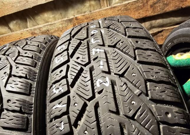 Tigar Ice 215/55 R17