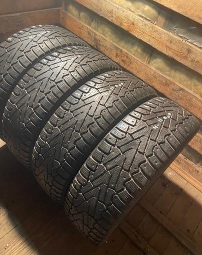 Pirelli Ice Zero 215/65 R17