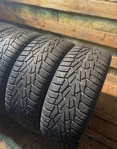 Nokian Tyres Hakkapeliitta 7 215/60 R16