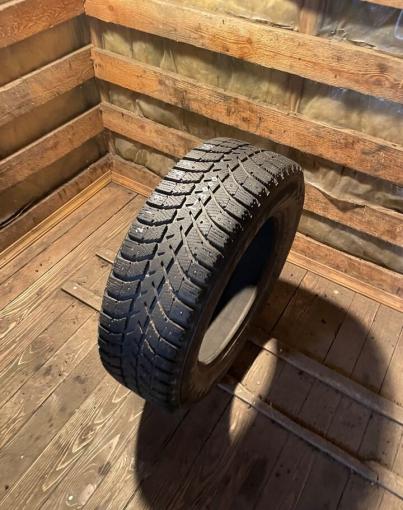 Bridgestone Ice Cruiser 5000 215/65 R16