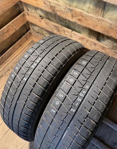 Bridgestone Blizzak Revo GZ 205/65 R16