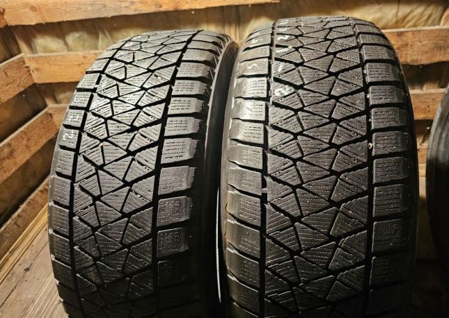 Bridgestone Blizzak DM-V2 225/55 R18