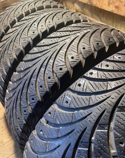 Goodyear UltraGrip Extreme 195/65 R15