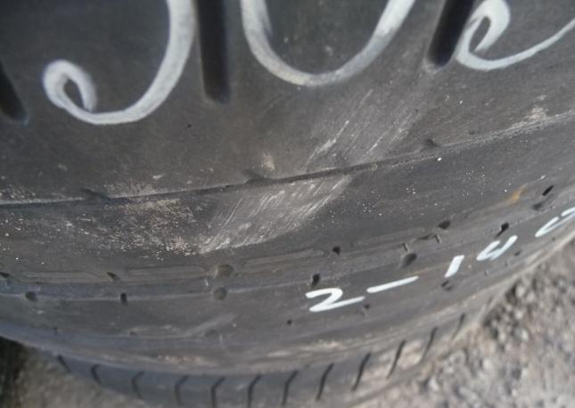 Pirelli P Zero 305/30 R19