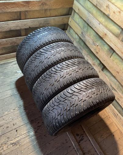 Nokian Tyres Hakkapeliitta 8 215/60 R16