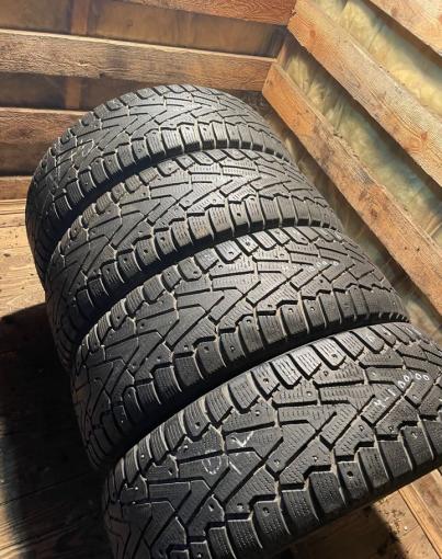 Pirelli Ice Zero 215/65 R16