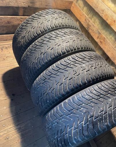 Nokian Tyres Hakkapeliitta 8 225/55 R17