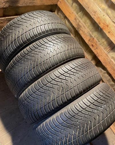 Triangle SeasonX TA01 215/60 R17