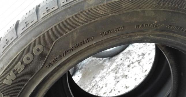 Hankook IceBear W300 235/55 R17