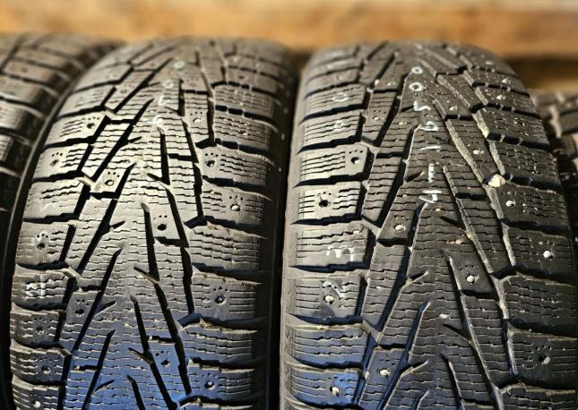 Nokian Tyres Hakkapeliitta 7 235/60 R17