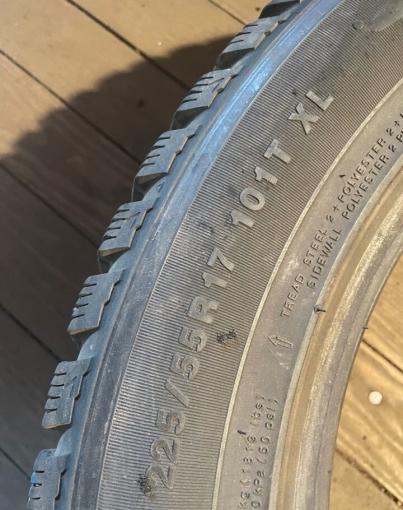 Kumho I&#39;Zen KW22 225/55 R17