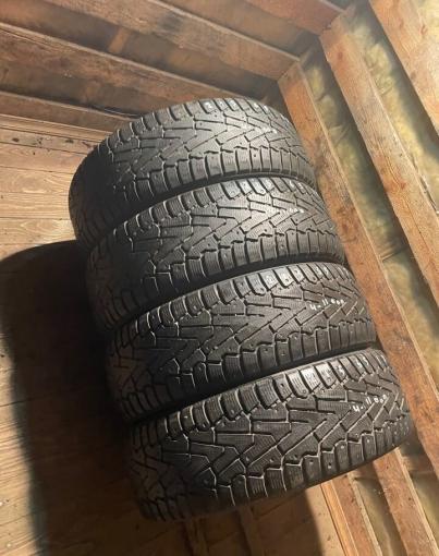 Pirelli Ice Zero 215/65 R17