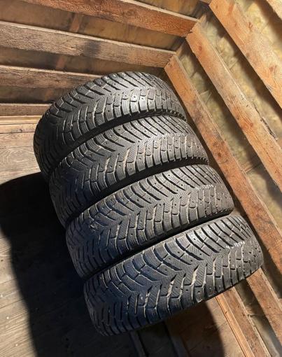 Toyo Observe Ice-Freezer SUV 215/70 R16