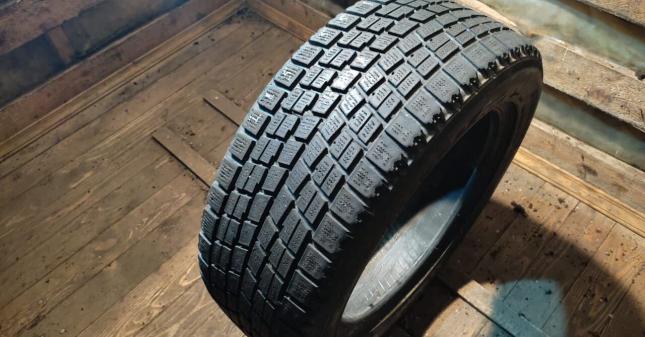 Bridgestone Blizzak WS-50 215/55 R16