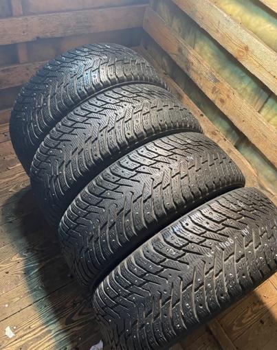 Nokian Tyres Hakkapeliitta 8 215/60 R16