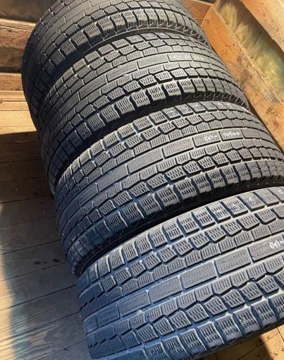 Yokohama Ice Guard IG20 235/55 R17