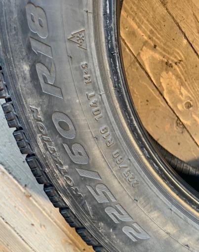 Pirelli Ice Zero FR 225/60 R18