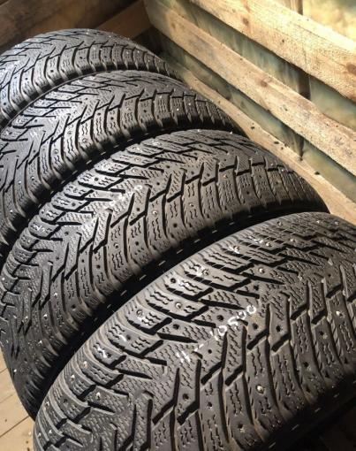 Nokian Tyres Hakkapeliitta 8 215/60 R16