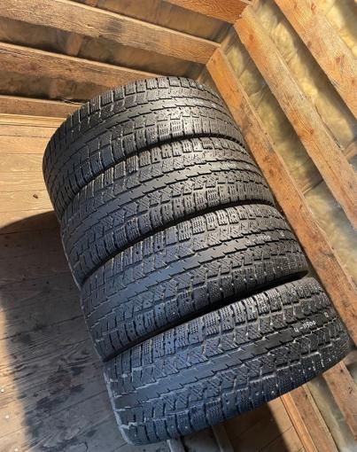 Viatti Vettore Inverno V-524 235/65 R16C